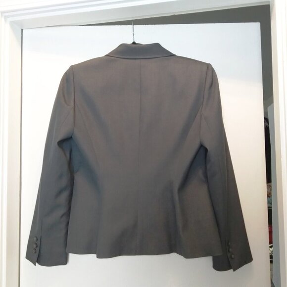 Tahari Arthur S Levine Petite Light Charcoal Grey Stylish Peplum Blazer Sz 6P - Picture 9 of 10